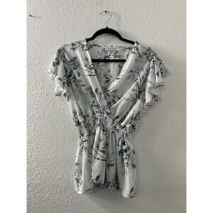 Jon & Anna White &‎ Pink Floral Satin Flutter-Sleeve Top Size M Fairy Whimsy